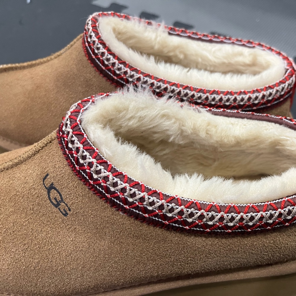 Slippers